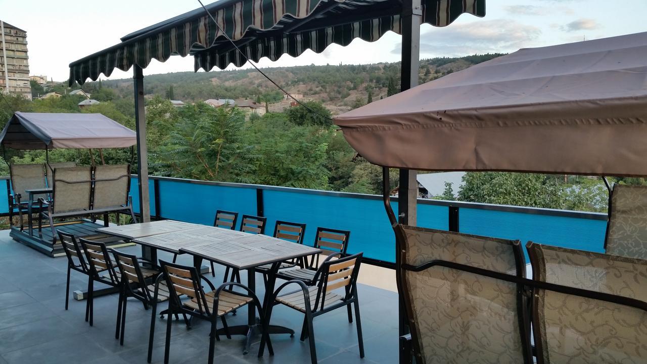 Top Boutique Hotel（首席精品酒店） Tbilisi Buitenkant foto