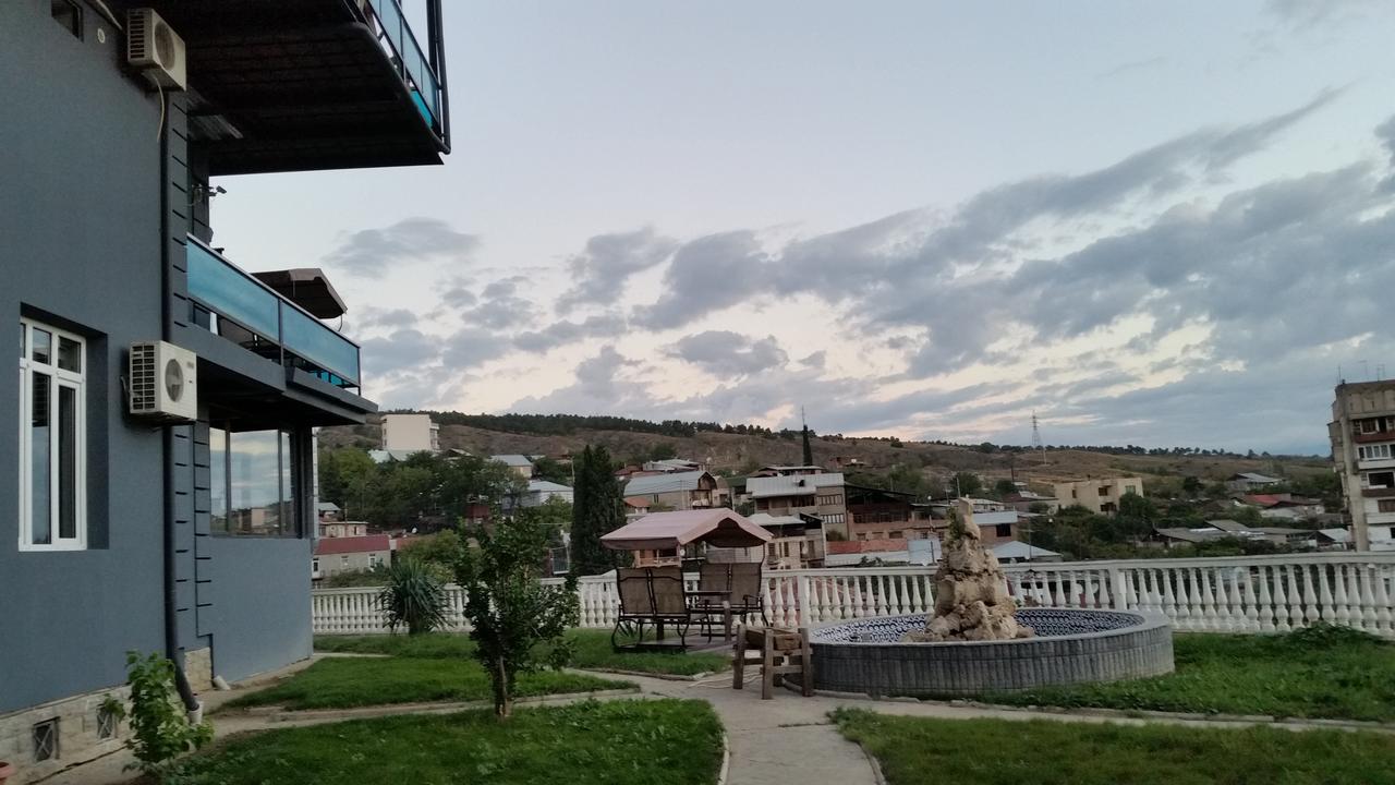 Top Boutique Hotel（首席精品酒店） Tbilisi Buitenkant foto