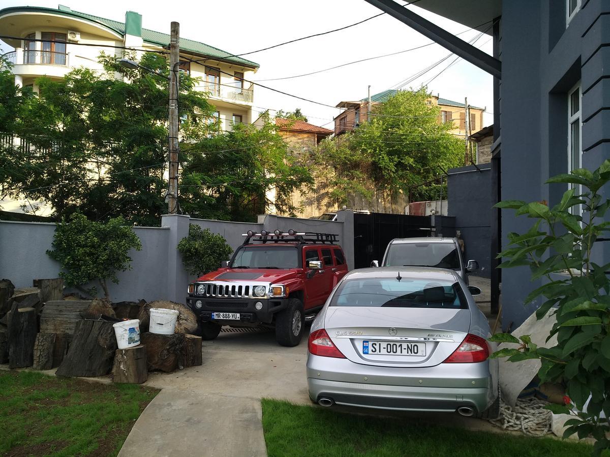 Top Boutique Hotel（首席精品酒店） Tbilisi Buitenkant foto