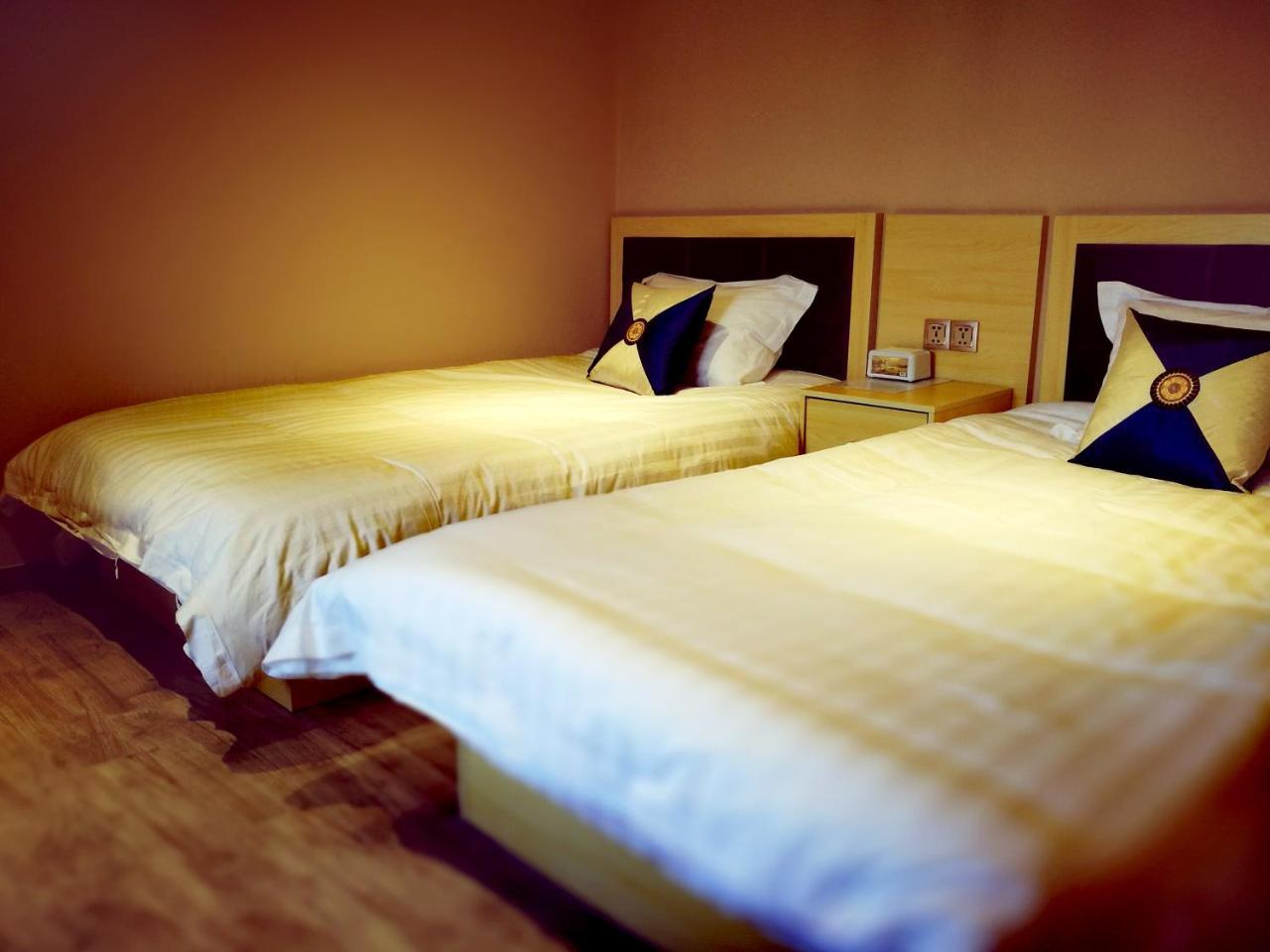 Top Boutique Hotel（首席精品酒店） Tbilisi Buitenkant foto
