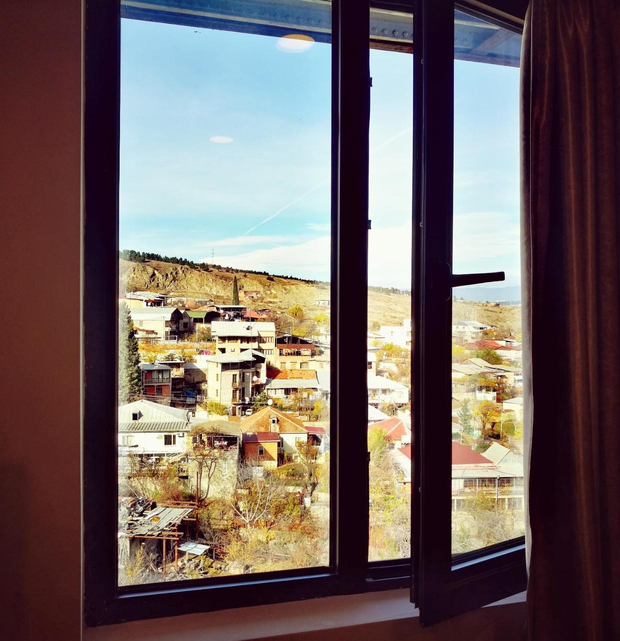 Top Boutique Hotel（首席精品酒店） Tbilisi Buitenkant foto