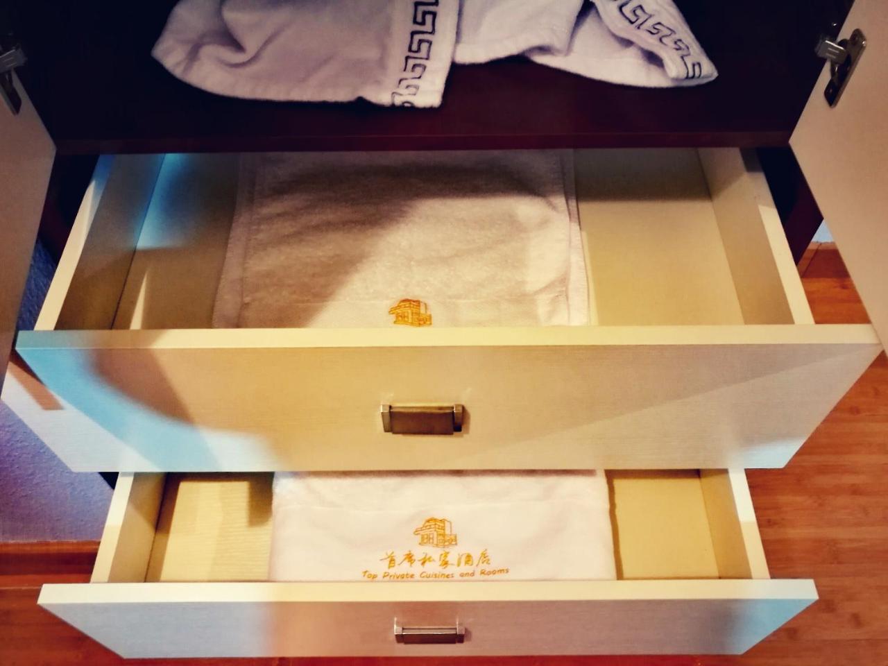 Top Boutique Hotel（首席精品酒店） Tbilisi Buitenkant foto
